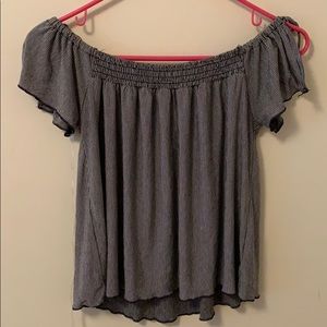 AE soft and sexy off the shoulder top